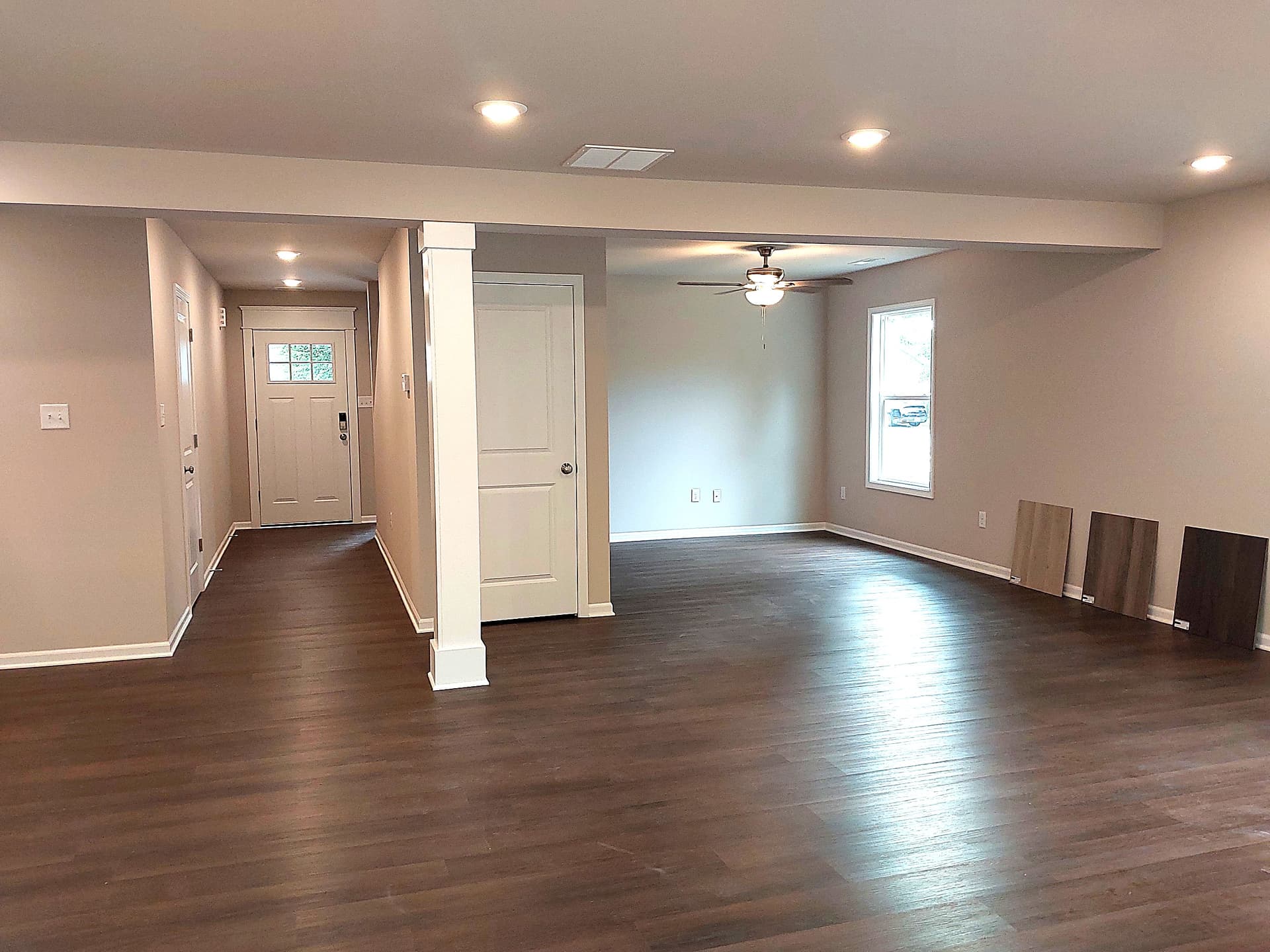Open-Concept Living & Foyer